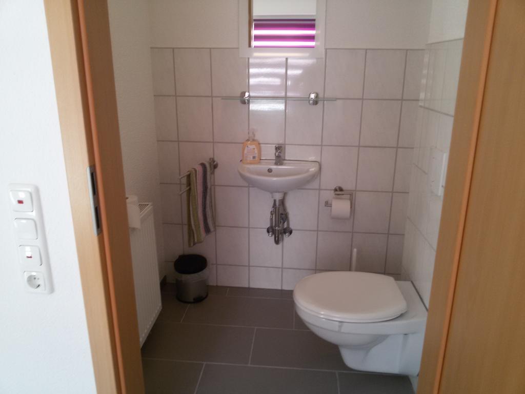 Appartement Gastehaus Nickolai à Flomborn Extérieur photo