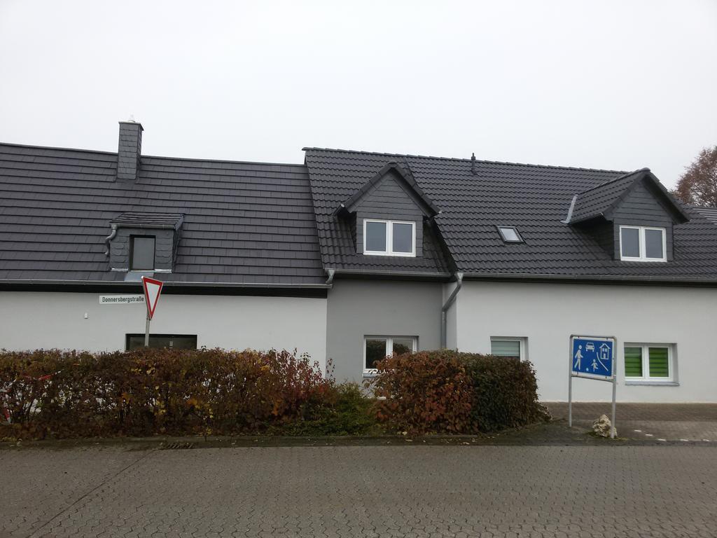 Appartement Gastehaus Nickolai à Flomborn Extérieur photo