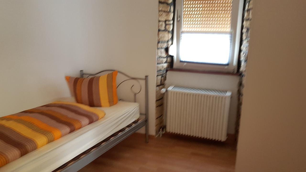 Appartement Gastehaus Nickolai à Flomborn Extérieur photo