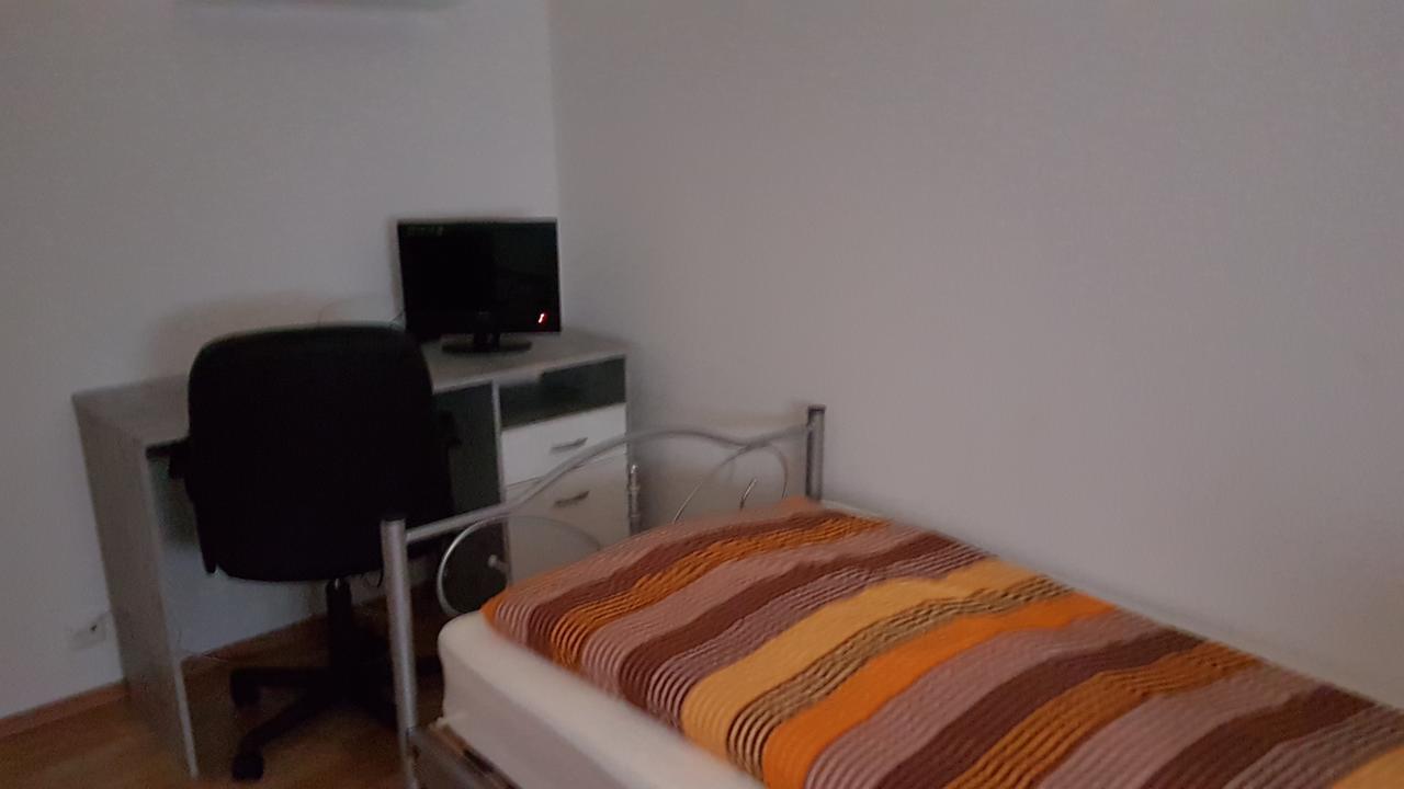 Appartement Gastehaus Nickolai à Flomborn Extérieur photo