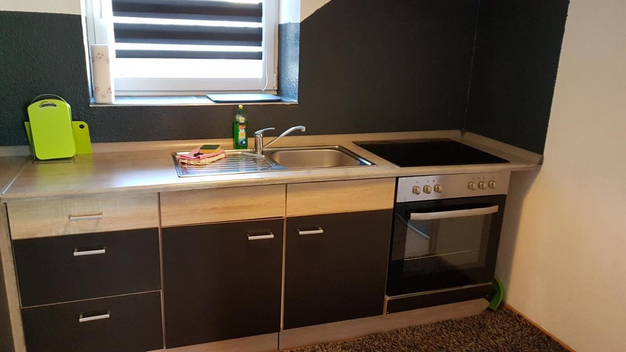 Appartement Gastehaus Nickolai à Flomborn Extérieur photo